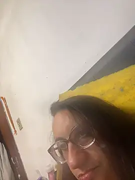 gloria7v05 stripchat live cam model