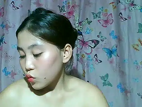 SexyAsianPussy4u stripchat live cam model