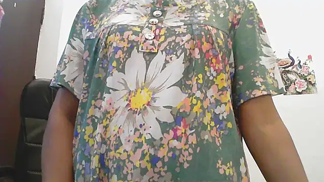 short_girl_ stripchat live cam model