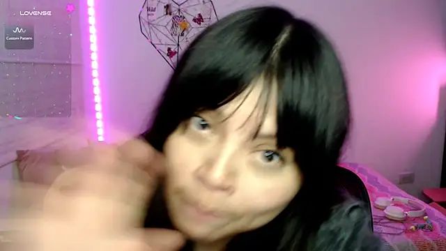 EllieMoonX stripchat live cam model