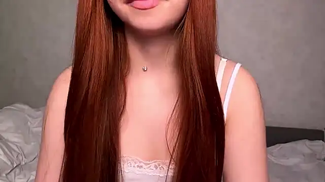 BlowzyPutt stripchat live cam model