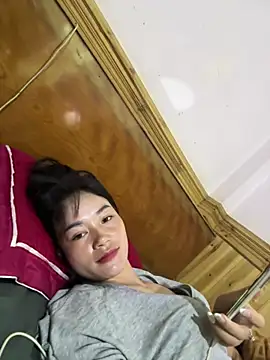 Silver-moon01 stripchat live cam model