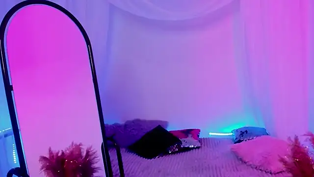 sakonee stripchat live cam model