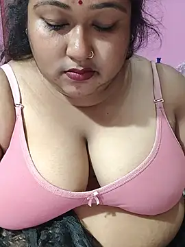hotbhabhi011 stripchat live cam model