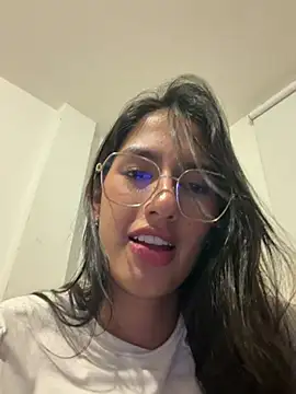 Julieta_Duque stripchat live cam model