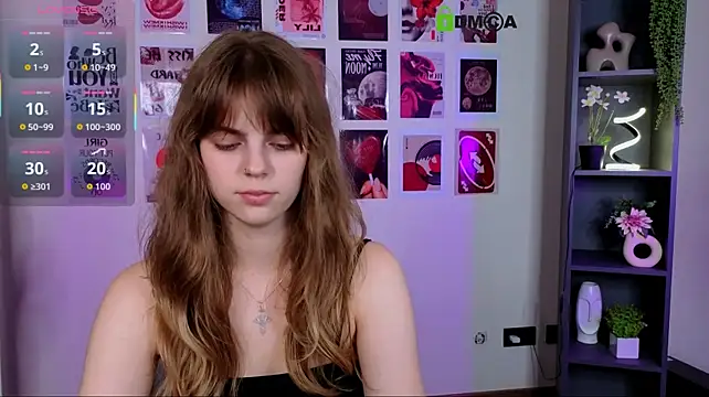 naya_may stripchat live cam model