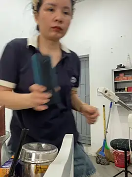 Ivy_Trix2 stripchat live cam model