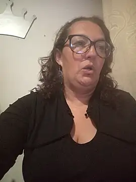 _Saraqueen-- stripchat live cam model