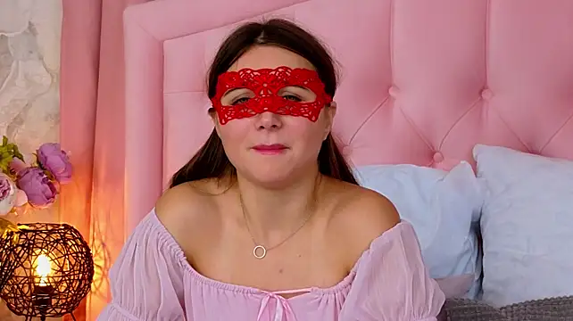 JulietteHembers stripchat live cam model