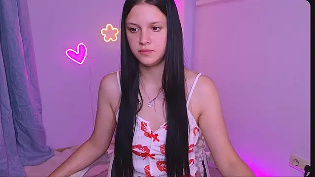SofyLoren stripchat live cam model