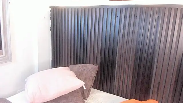 tatti__monroe stripchat live cam model