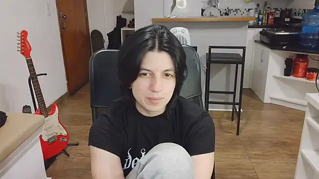 kyslrana stripchat live cam model