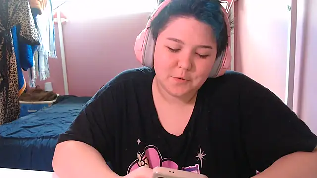 dramaticdumpsterfire stripchat live cam model