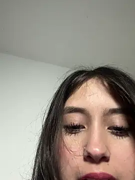 nohemyDream stripchat live cam model