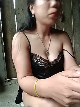Sella-Sexy stripchat live cam model
