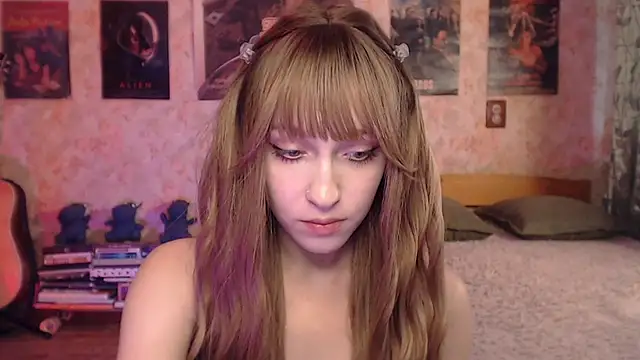 Friendly_Ellie stripchat live cam model