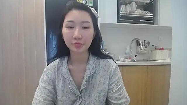 Asiagirll stripchat live cam model