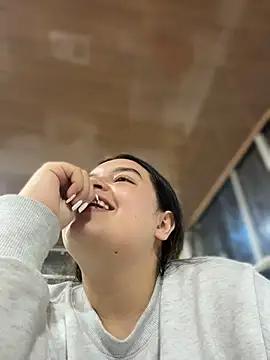 Aphrill stripchat live cam model