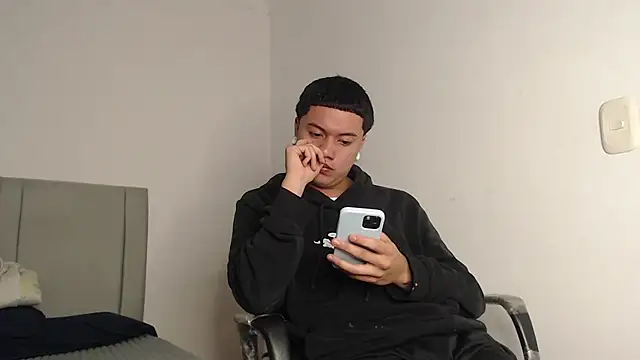 Owenn__blueee stripchat live cam model