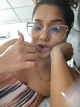 BrendaGirs stripchat live cam model