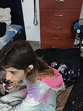 KratosAfroditacs stripchat live cam model