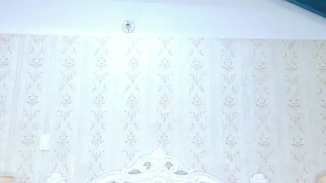 Kelly_Swift stripchat live cam model