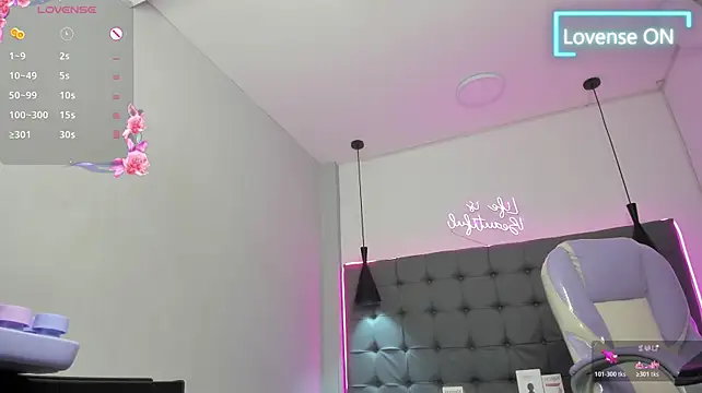 scarletcherry18 stripchat live cam model