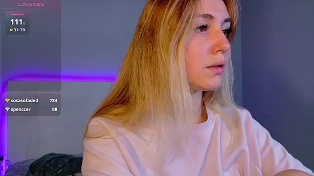 LunaXBaddie stripchat live cam model