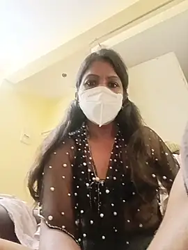 ashwini805057 stripchat live cam model