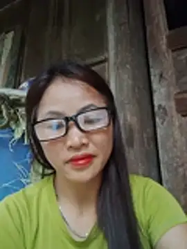 Mie-Miee stripchat live cam model