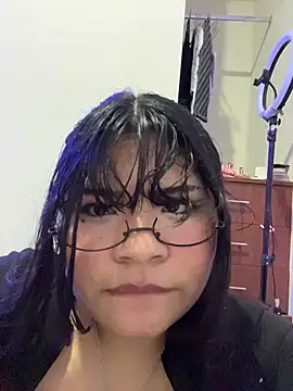Cannella_0 stripchat live cam model