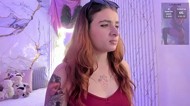 Naomy_tay1 stripchat live cam model