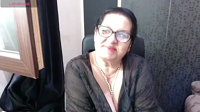 MissSanjanne stripchat live cam model