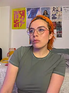 Katheerin stripchat live cam model