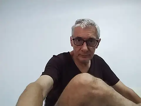 BIGUNCUTHARDCOCK stripchat live cam model