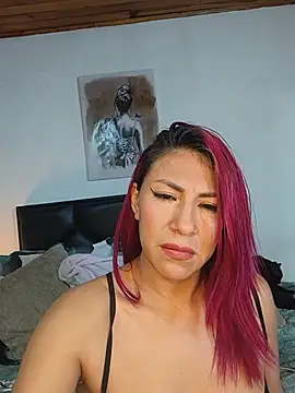tatianabelli stripchat live cam model