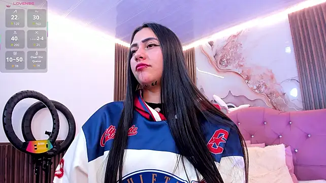 Kiara_tay stripchat live cam model