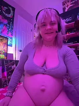 Cutiepiespanks stripchat live cam model