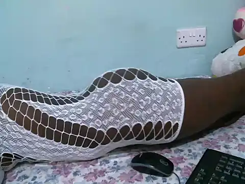 lupita_0 stripchat live cam model