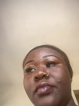 cumming-queen stripchat live cam model