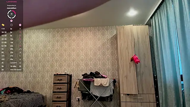 ThermalContract stripchat live cam model