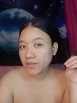 Urchanel stripchat live cam model