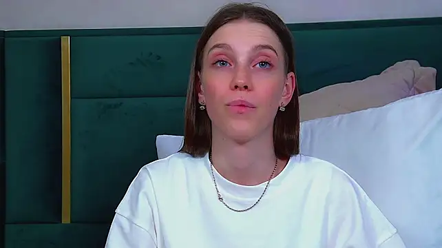 VeronicaVances stripchat live cam model