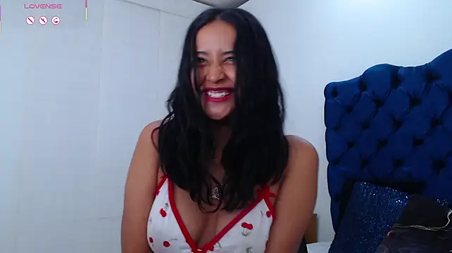 Lili666_ stripchat live cam model