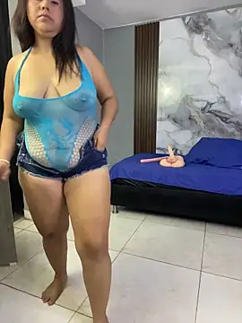 zafina_09 stripchat live cam model
