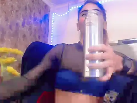 ts_latinaxxxts stripchat live cam model