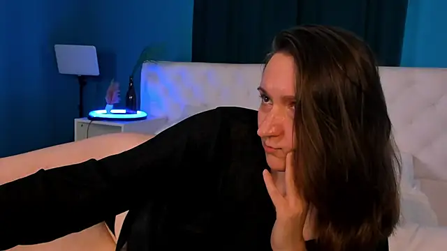 May_Estelle stripchat live cam model