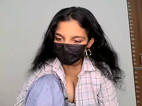 TANNU_SONI_ stripchat live cam model