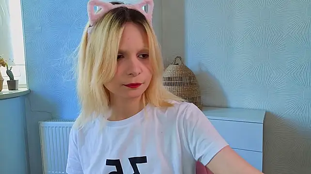 DemetriceCreselious stripchat live cam model