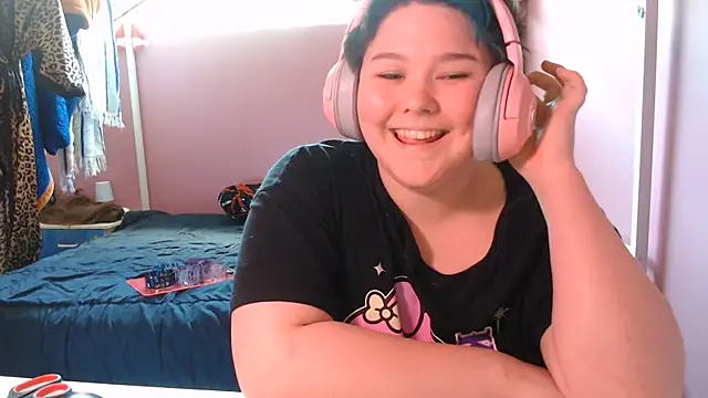 dramaticdumpsterfire stripchat live cam model